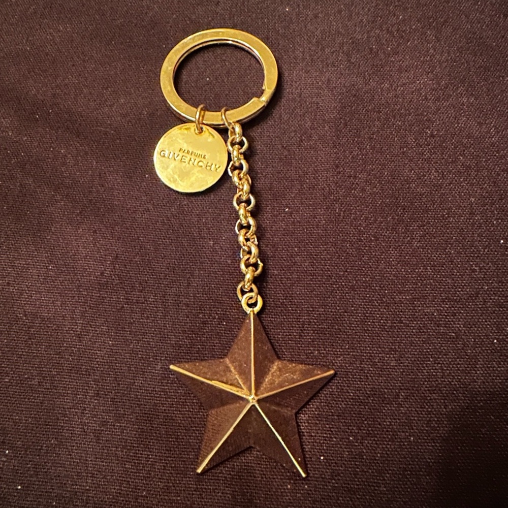 Givenchy Metallic Star Keychain - Picture 2 of 2